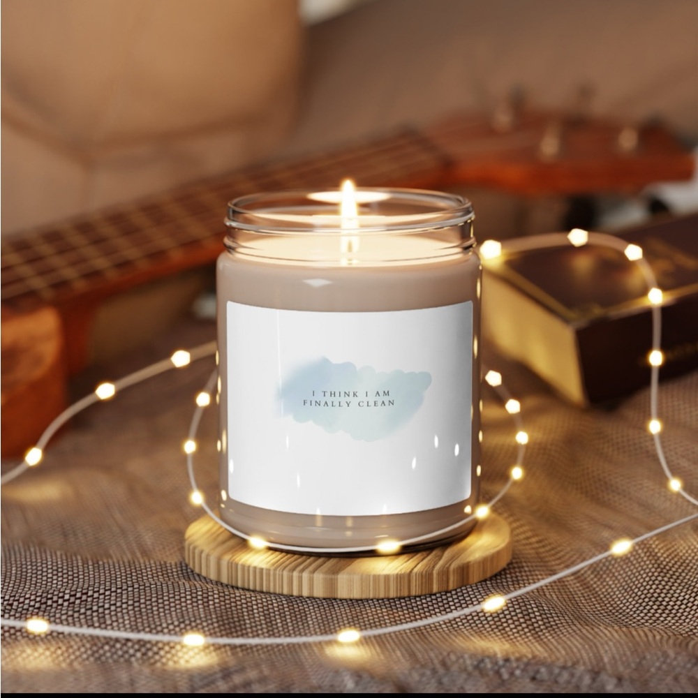 Scented Candle "I think I'm finally clean" Swiftie